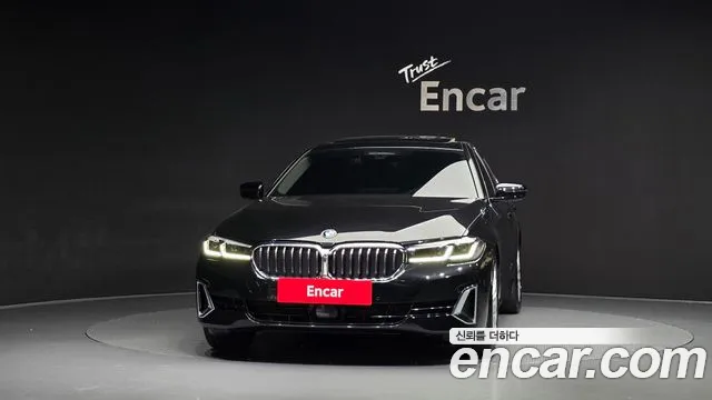 BMW 5 Series G30 — Фото автомобиля 3