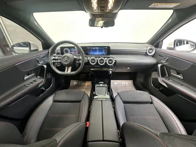 Mercedes-Benz A-Class — Фото автомобиля 6