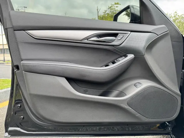 Cadillac CT5 — Фото автомобиля 15