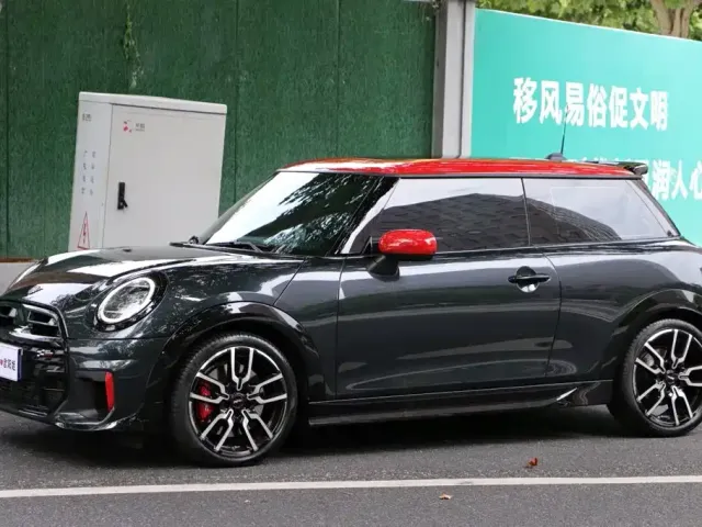 MINI John Cooper Works — Фото автомобиля 11