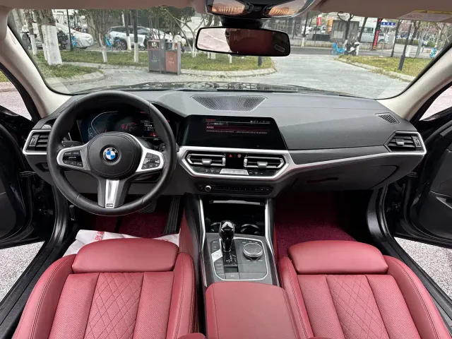 BMW 3 Series — Фото автомобиля 14