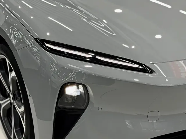 Nio ET5 Touring — Фото автомобиля 16