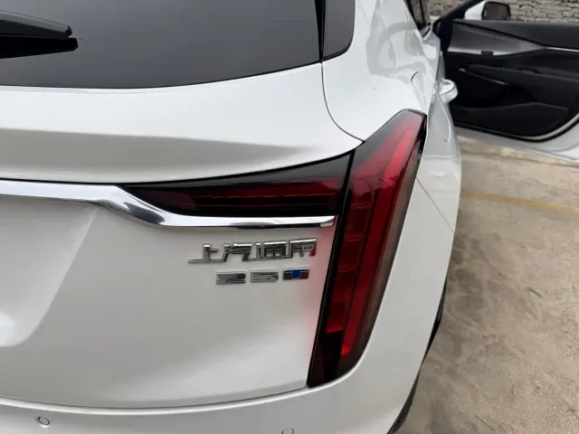 Cadillac GT4 — Фото автомобиля 16