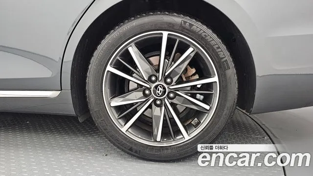 Hyundai Grandeur Grandeur (New) — Фото автомобиля 6