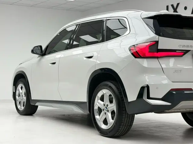 BMW X1 — Фото автомобиля 8