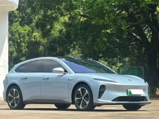 Nio ET5 Touring — Фото автомобиля 3