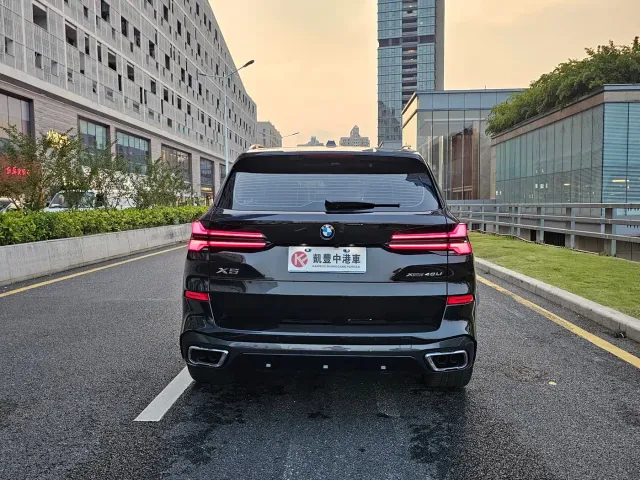 BMW X5 — Фото автомобиля 4