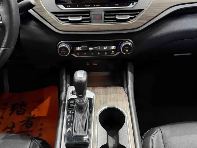 Nissan Teana — Фото автомобиля 12