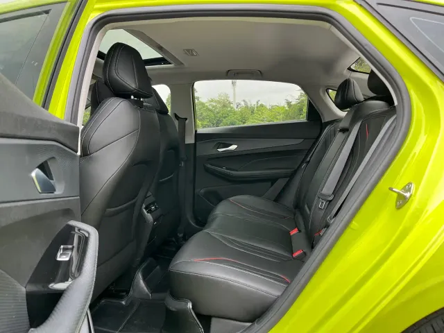 Geely Binrui — Фото автомобиля 12