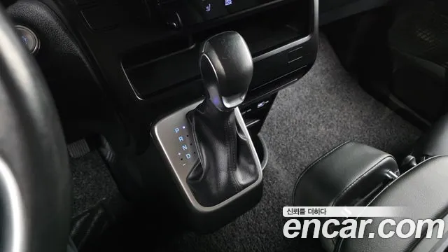 Hyundai Staria — Фото автомобиля 12