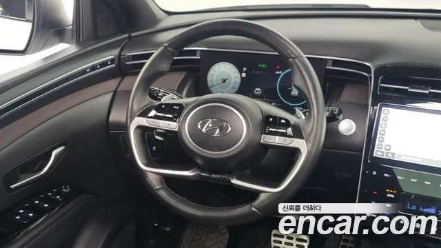 Hyundai Tucson Tucson (NX4) Бензин 1.6 турбо 2WD — Фото автомобиля 13