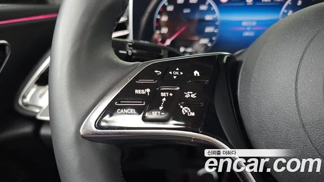 Mercedes-Benz E-Class — Фото автомобиля 29
