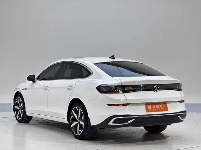 Volkswagen Lamando — Фото автомобиля 3