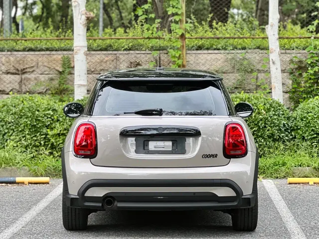 MINI Hatch — Фото автомобиля 18