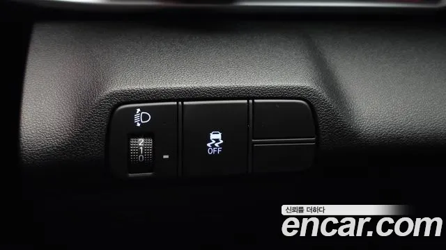 Hyundai Avante CN7 — Фото автомобиля 30