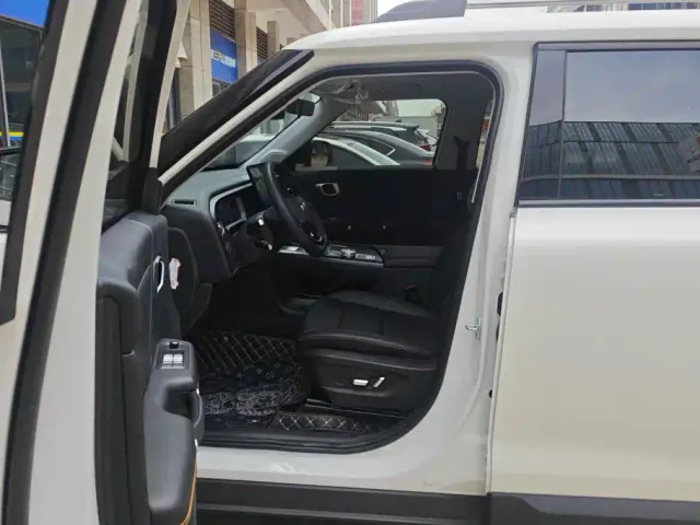 BAIC BJ30 — Фото автомобиля 9
