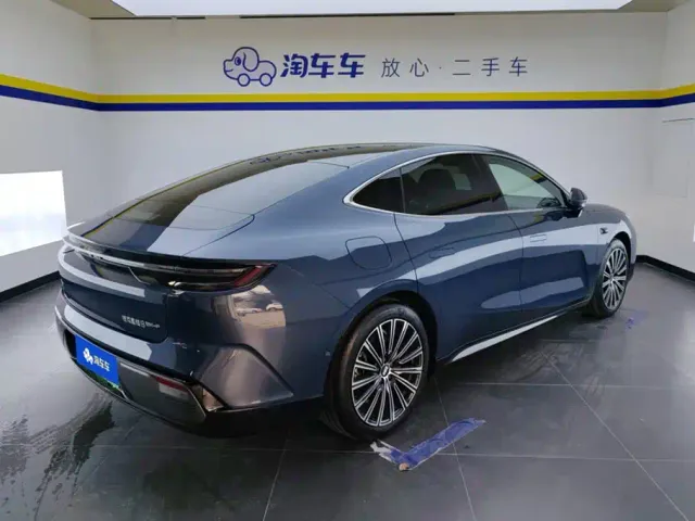 Geely Galaxy Xingyao 8 — Фото автомобиля 3