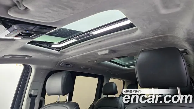Hyundai Staria Staria 4WD Lounge 9 мест — Фото автомобиля 19