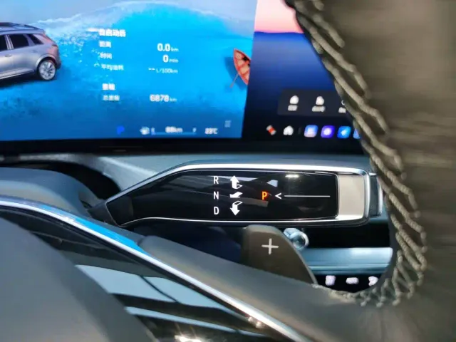 Cadillac XT5 — Фото автомобиля 13
