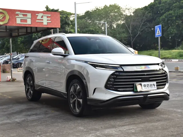 BYD Frigate 07 2023 DM-i 100KM Premium — Фото автомобиля 3