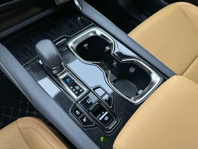 Lexus RX — Фото автомобиля 15
