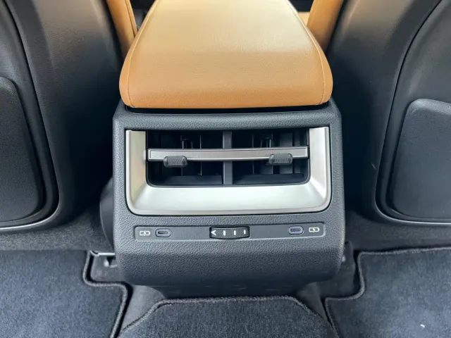 Lexus ES — Фото автомобиля 21