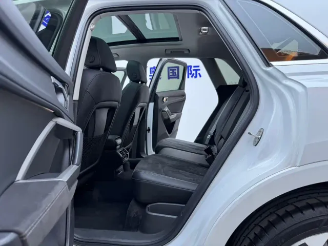 Audi Q3 — Фото автомобиля 15