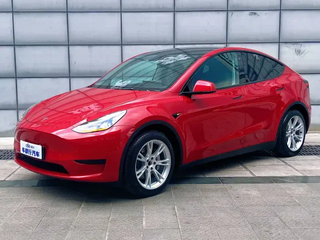 Фотография автомобиля — Tesla Model Y