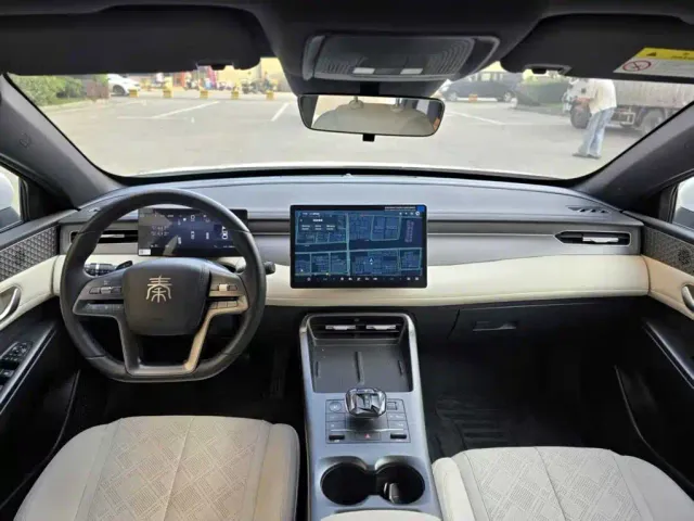 BYD Qin PLUS — Фото автомобиля 9