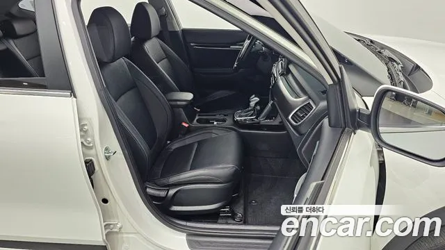 Kia Seltos — Фото автомобиля 10