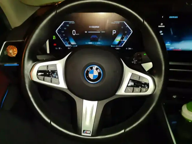 BMW i3 — Фото автомобиля 15
