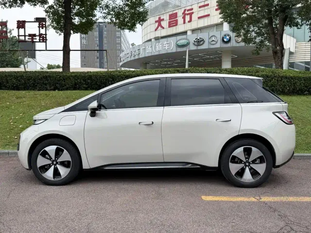 Baojun Cloud — Фото автомобиля 3