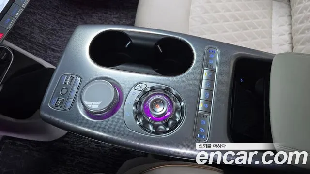 Genesis GV60 — Фото автомобиля 9