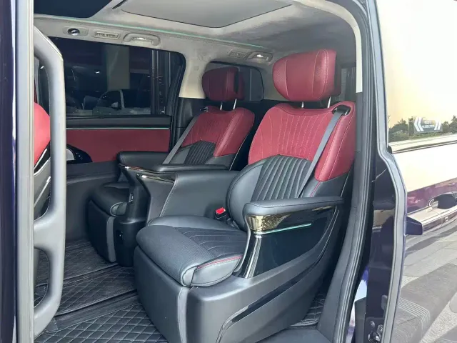 GAC Trumpchi E9 — Фото автомобиля 8