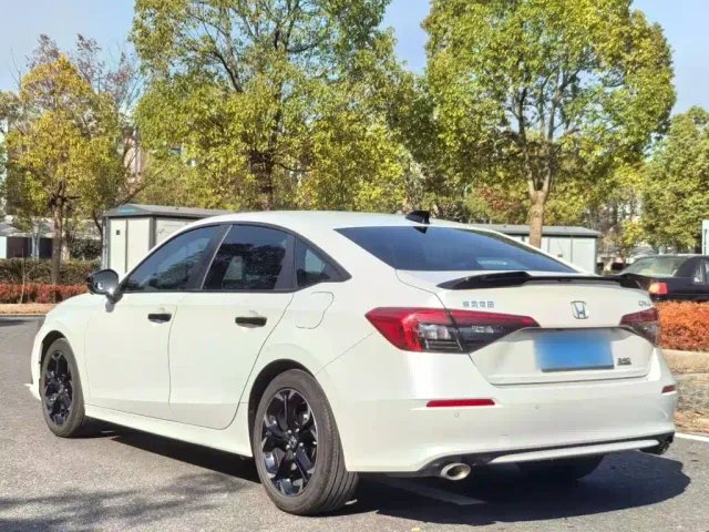 Honda Civic — Фото автомобиля 13