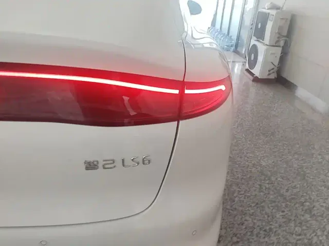 IM Motors LS6 — Фото автомобиля 7