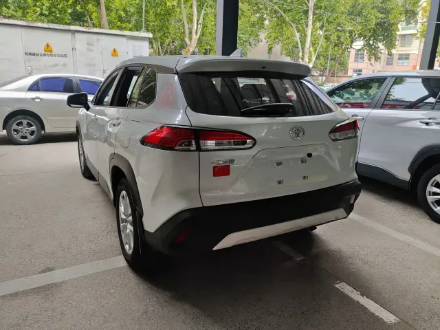 Toyota Corolla Cross — Фото автомобиля 14
