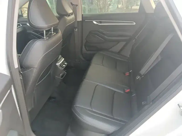 Geely Emgrand — Фото автомобиля 16