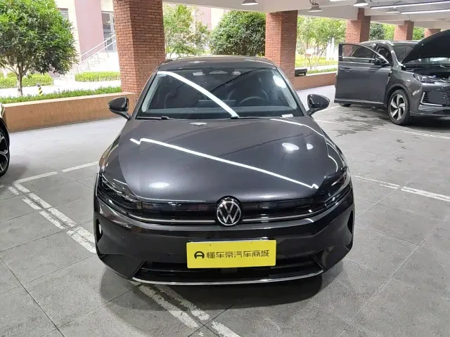Volkswagen Sagitar — Фото автомобиля 7