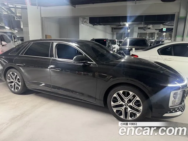 Hyundai Grandeur GN7 — Фото автомобиля 2