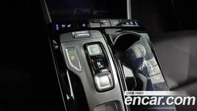 Hyundai Tucson Tucson (NX4) Бензин 1.6 турбо 2WD — Фото автомобиля 9