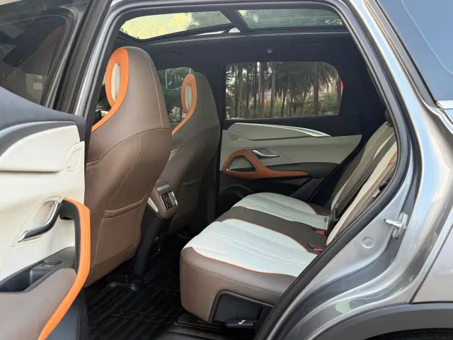 BYD Song Pro — Фото автомобиля 6