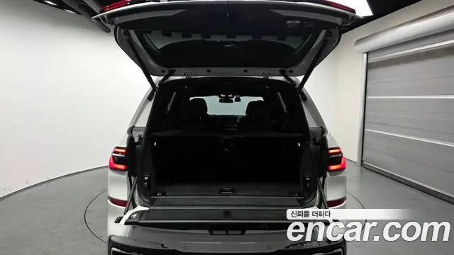 BMW X7 — Фото автомобиля 20