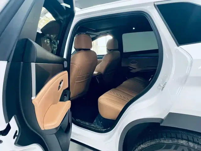 BYD Song L DM-i — Фото автомобиля 5