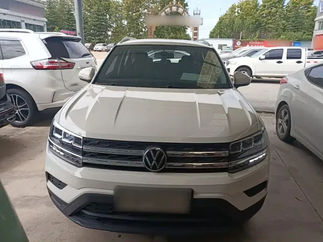 Volkswagen Tharu — Фото автомобиля 2