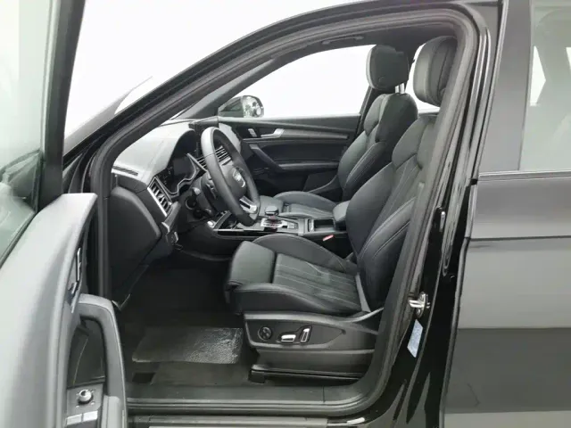 Audi Q5L — Фото автомобиля 10