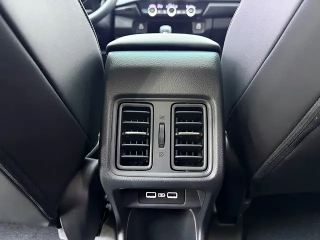 Honda Vezel 2023 1.5L CVT Technology Edition — Фото автомобиля 16