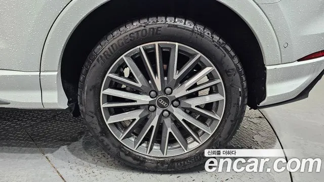 Audi Q3 35 TDI quattro Premium — Фото автомобиля 21