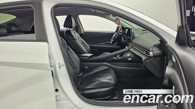 Hyundai Avante CN7 — Фото автомобиля 17