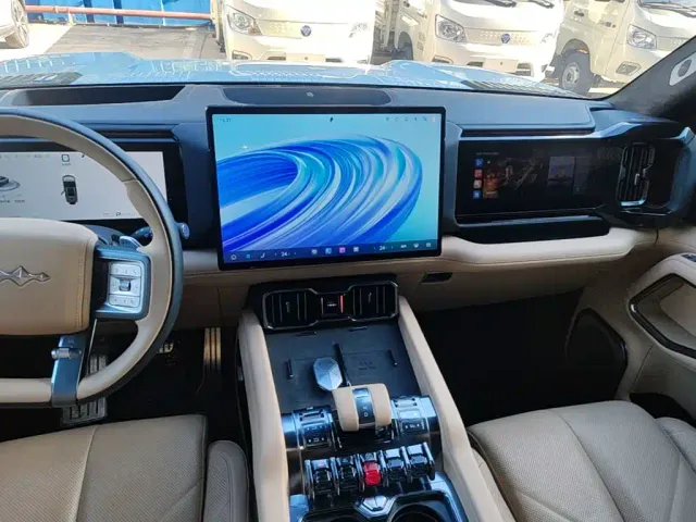BYD FangChengBao Leopard 8 — Фото автомобиля 12